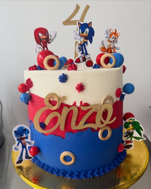 Pastel personalizado de Sonic para cumpleaños infantil